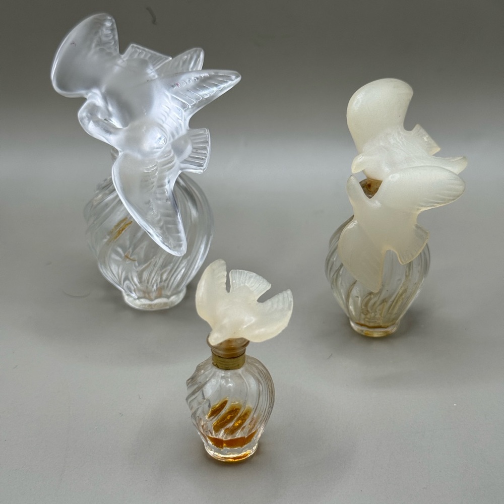 Lalique Double-Dove Stoppers – Set of 3**